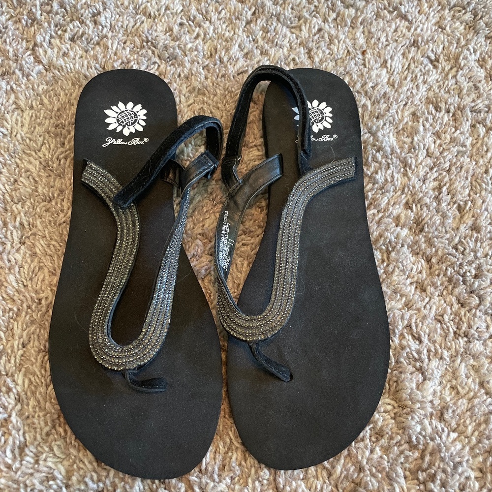 YellowBox Size 11 Sparkle Flat Sandals